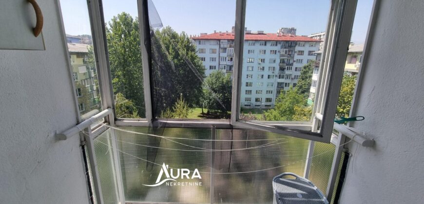 Dvoetažni stan / 1+4 / Grbavica, Novo Sarajevo