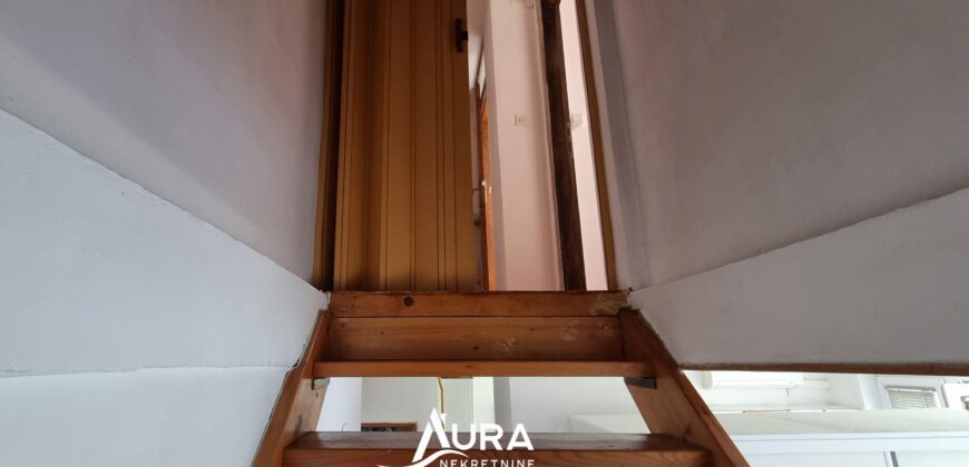 Dvoetažni stan / 1+4 / Grbavica, Novo Sarajevo