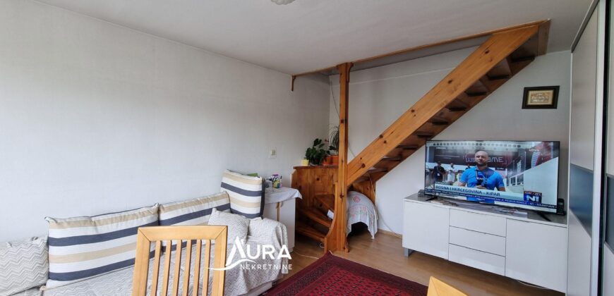 Dvoetažni stan / 1+4 / Grbavica, Novo Sarajevo