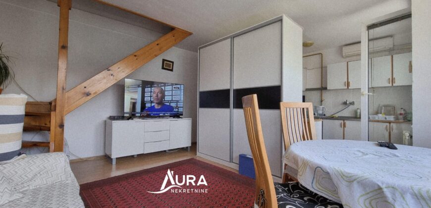 Dvoetažni stan / 1+4 / Grbavica, Novo Sarajevo