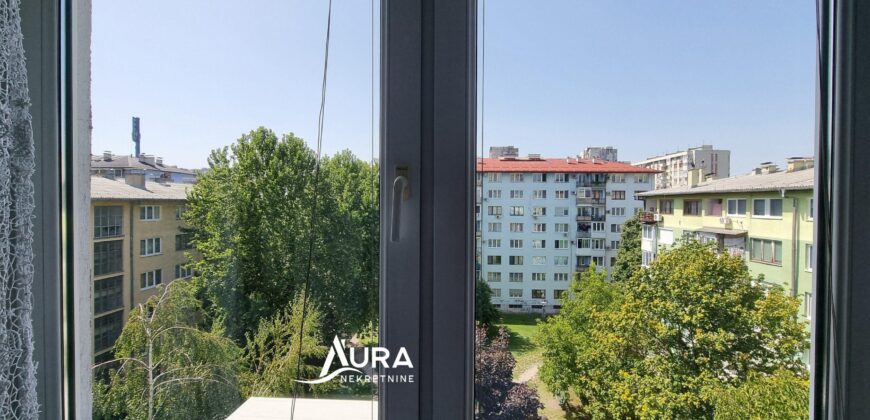 Dvoetažni stan / 1+4 / Grbavica, Novo Sarajevo