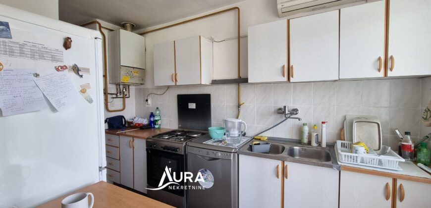 Dvoetažni stan / 1+4 / Grbavica, Novo Sarajevo