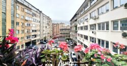 Stan sa parkingom u srcu grada / Centar