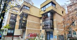 Stan sa parkingom u srcu grada / Centar