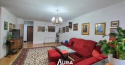 Stan sa parkingom u srcu grada / Centar