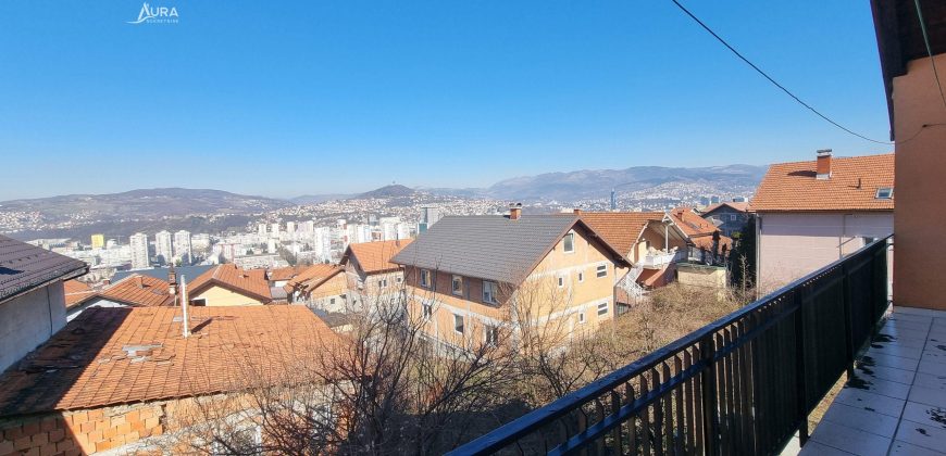 Kuća sa 2 stana / Novo Sarajevo