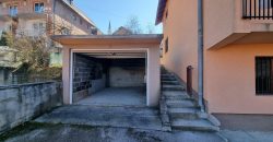 Kuća sa 2 stana / Novo Sarajevo