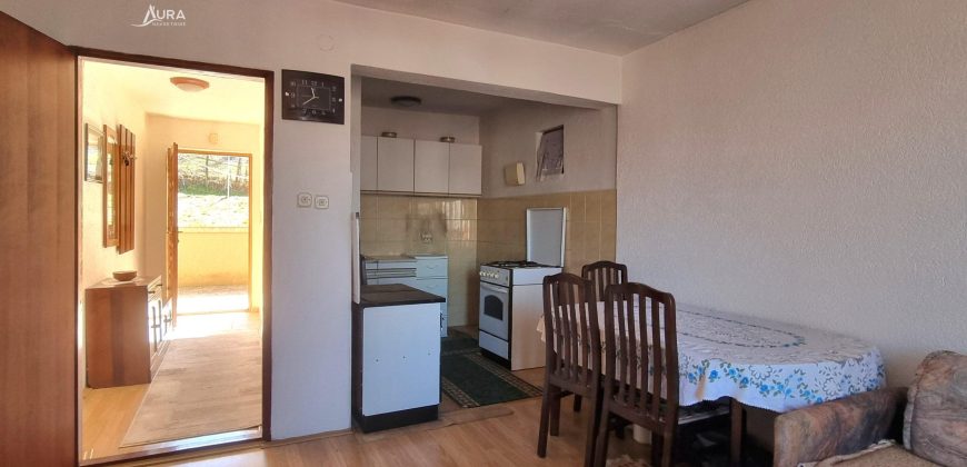 Kuća sa 2 stana / Novo Sarajevo