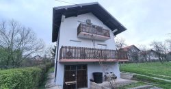 Kuća na prostranom placu / Ilidža