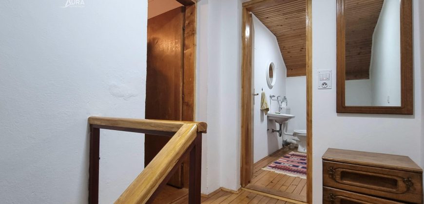 Kuća na prostranom placu / Ilidža