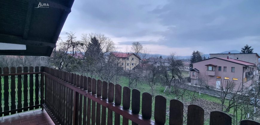 Kuća na prostranom placu / Ilidža
