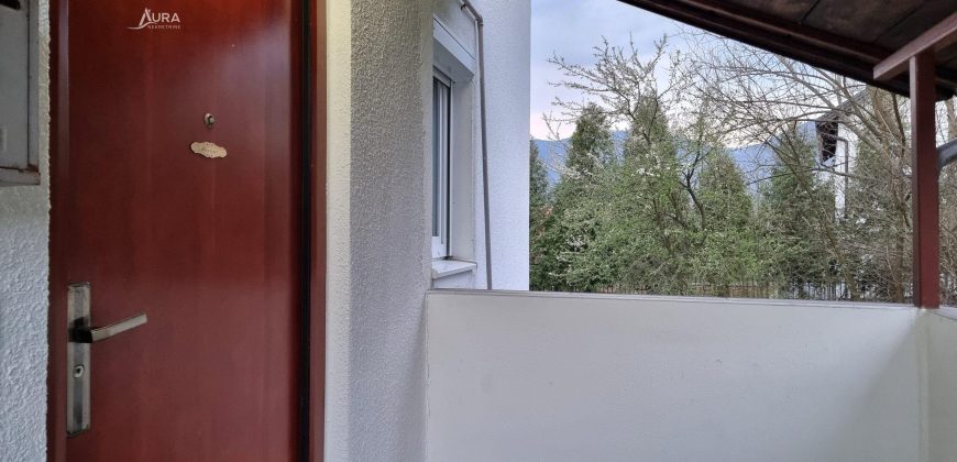 Kuća na prostranom placu / Ilidža