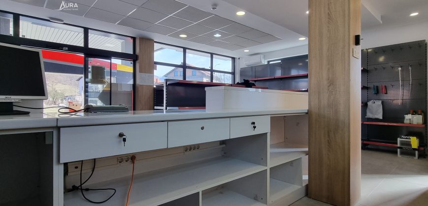 Opremljena benzinska pumpa / Ist. Sarajevo