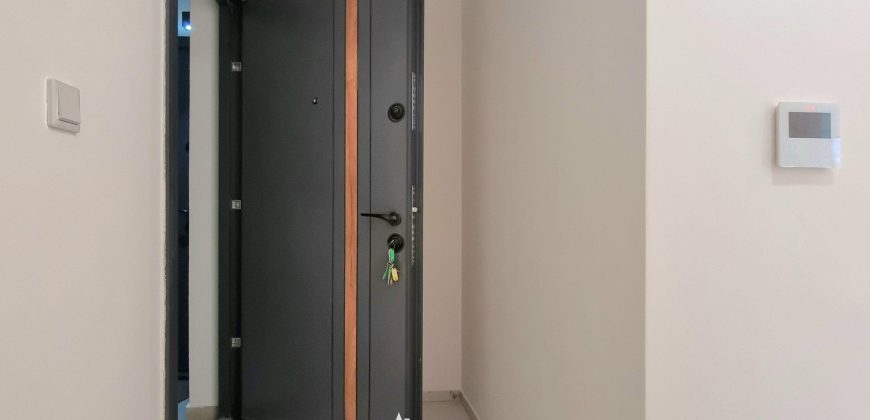 Nov i useljiv stan / Centar, Šip