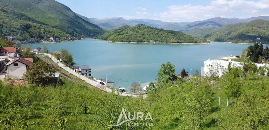 Kuća sa pogledom na Jablaničko jezero