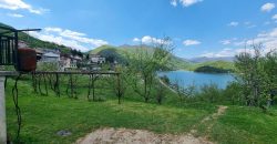 Kuća sa pogledom na Jablaničko jezero