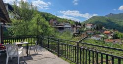 Kuća sa pogledom na Jablaničko jezero