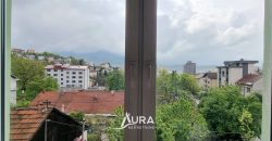 Renoviran i namješten stan / Pofalići