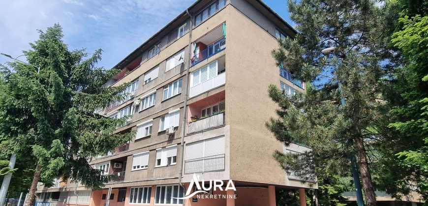 Stan 57 m2 (67m2) / Grbavica