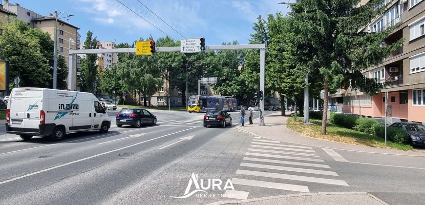 Stan 57 m2 (67m2) / Grbavica