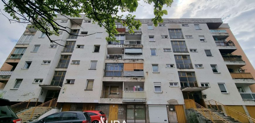 Top stan 38m2 (43m2) / Novi Grad
