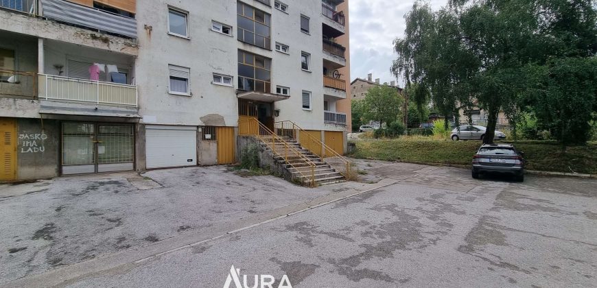 Top stan 38m2 (43m2) / Novi Grad
