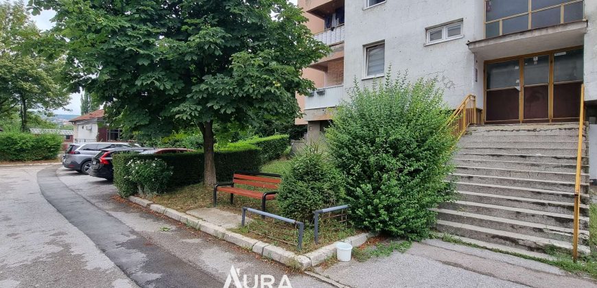 Top stan 38m2 (43m2) / Novi Grad