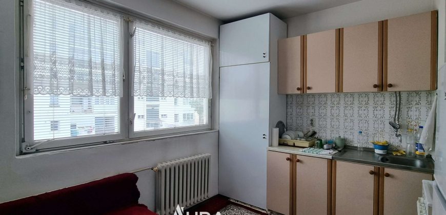 Top stan 38m2 (43m2) / Novi Grad