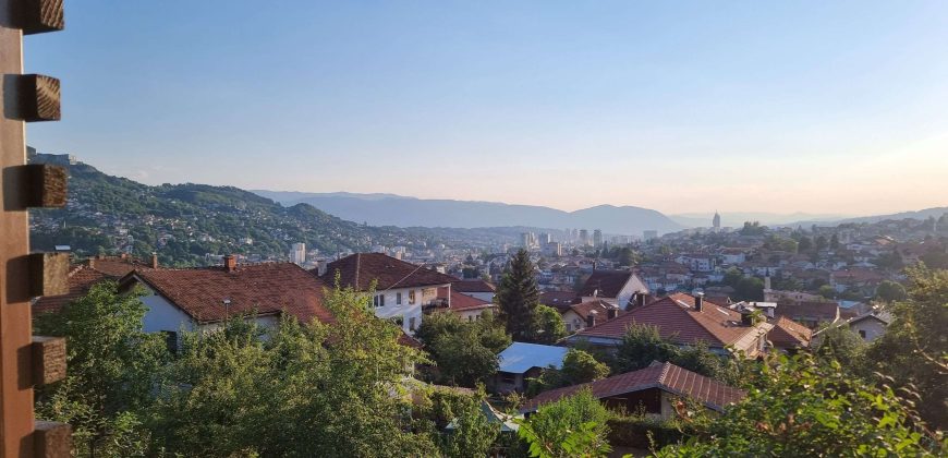 Top zemljište sa pogledom / Vratnik