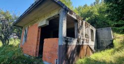 Top građevinsko zemljište sa objektom / Sarajevo