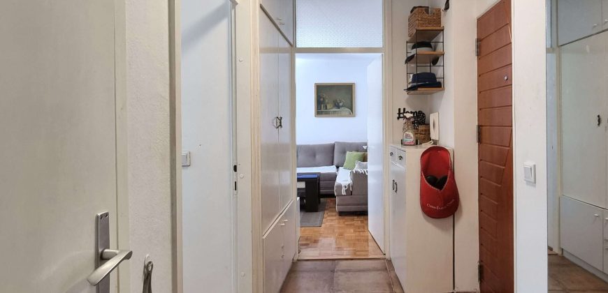 Renoviran stan / Centar – Koševsko Brdo